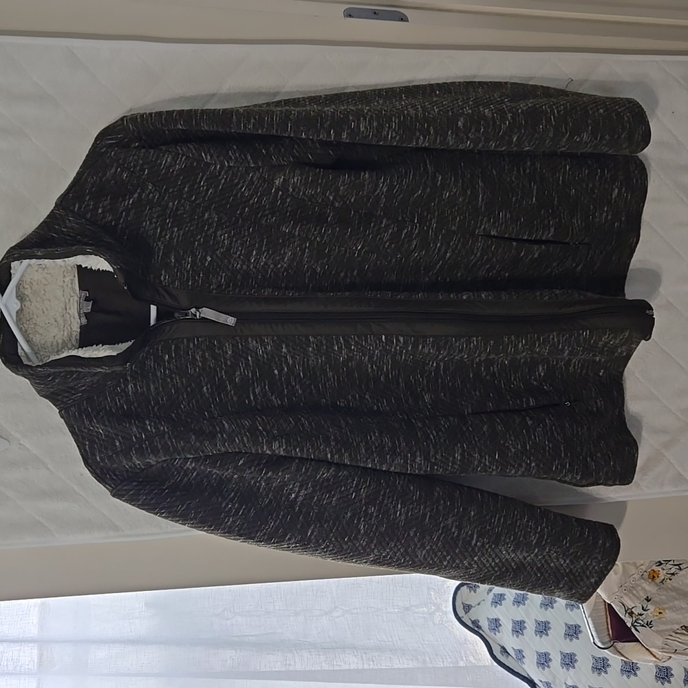 Olive Green Zip-Up Athleisure Jacket